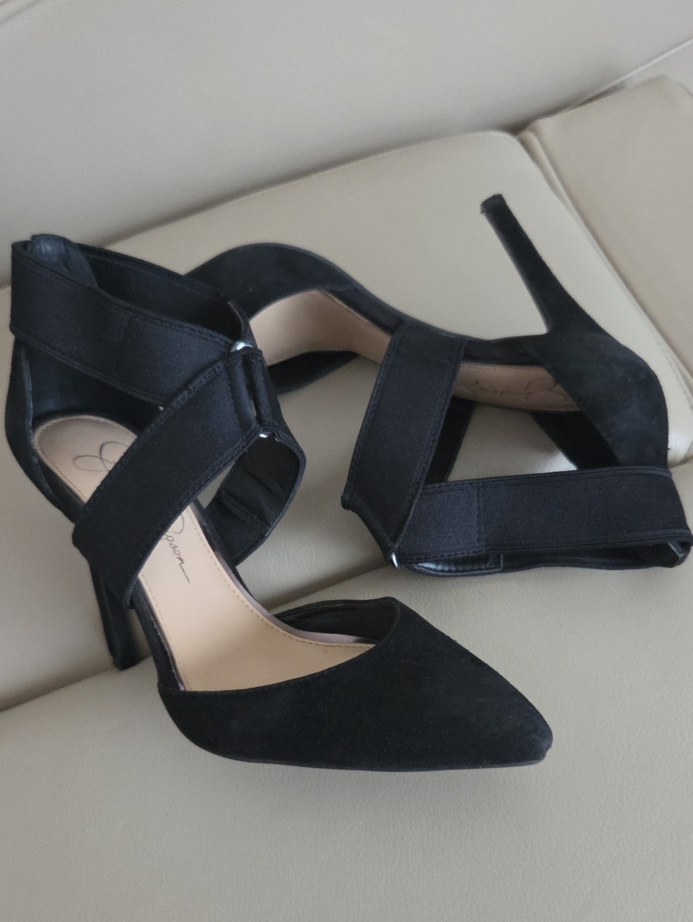 Jessica Simpson Venita Criss Cross Strap Black Suede Pointed-Toe Heels Size 7M